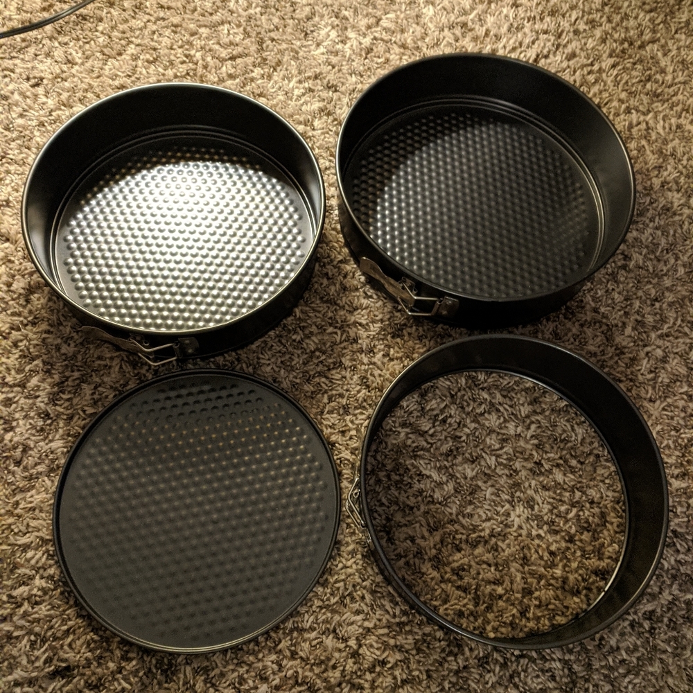 NEW! Bakeware - Picture 2 of 5